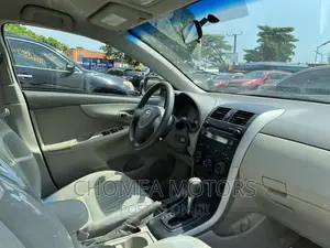 Toyota Corolla 2010 Gold