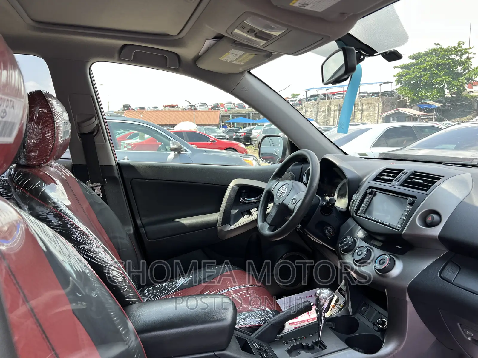 Toyota RAV4 2011 Red