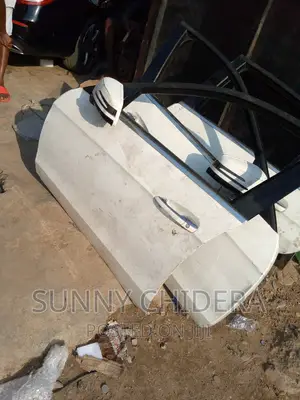 E350 2013 Front Door Direct Tokunbo Extra Clean