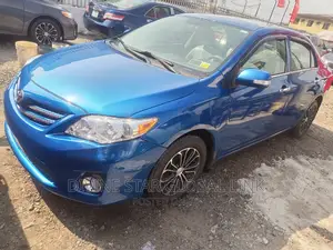 Toyota Corolla 2010 Blue