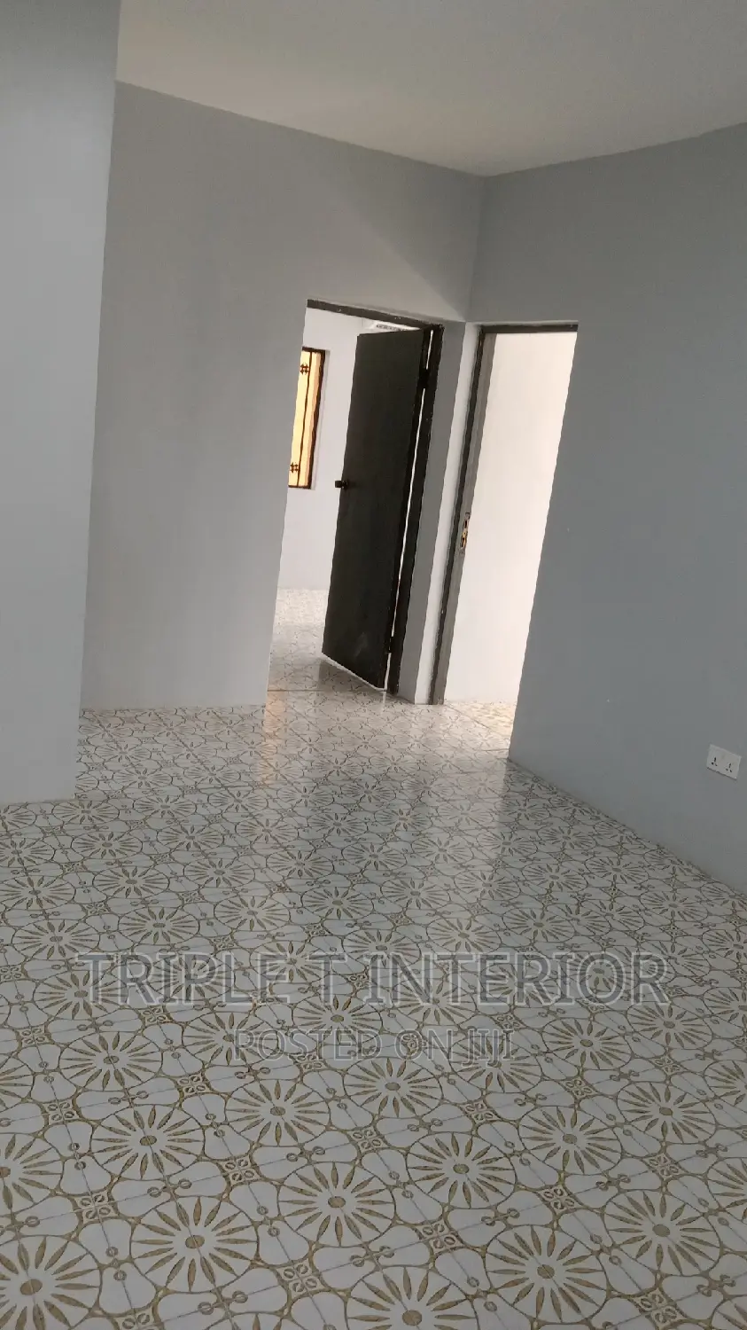 Installation of 3d Wallpanel, Wallpaper, Screeding