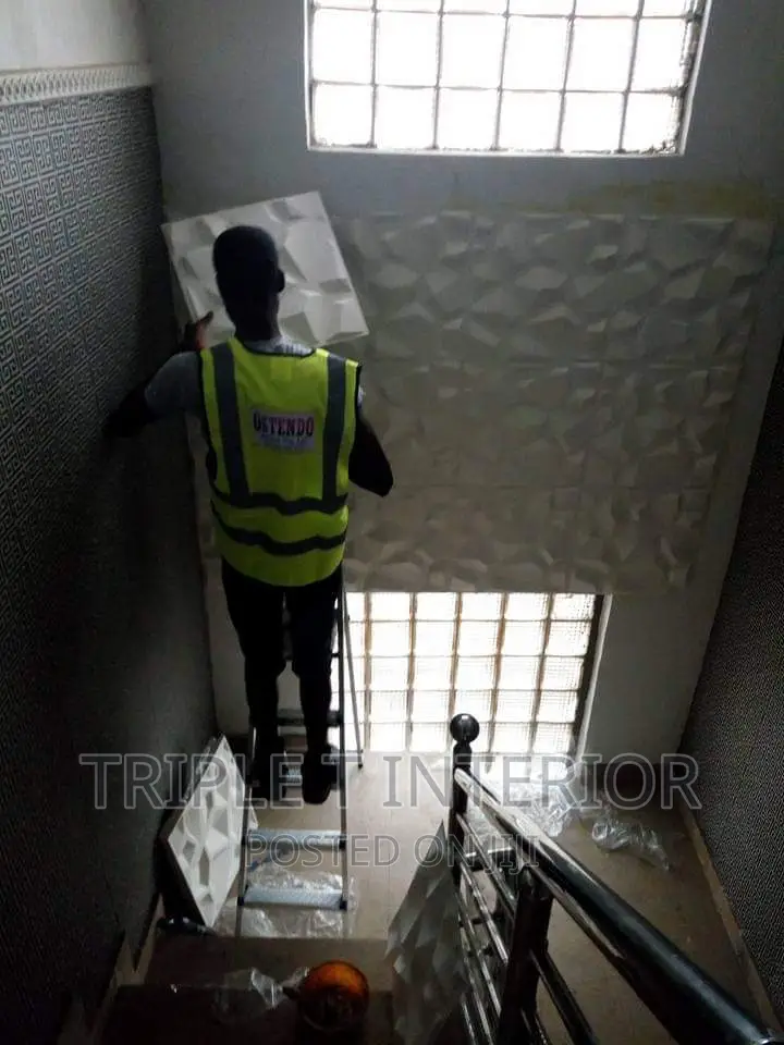 Installation of 3d Wallpanel, Wallpaper, Screeding