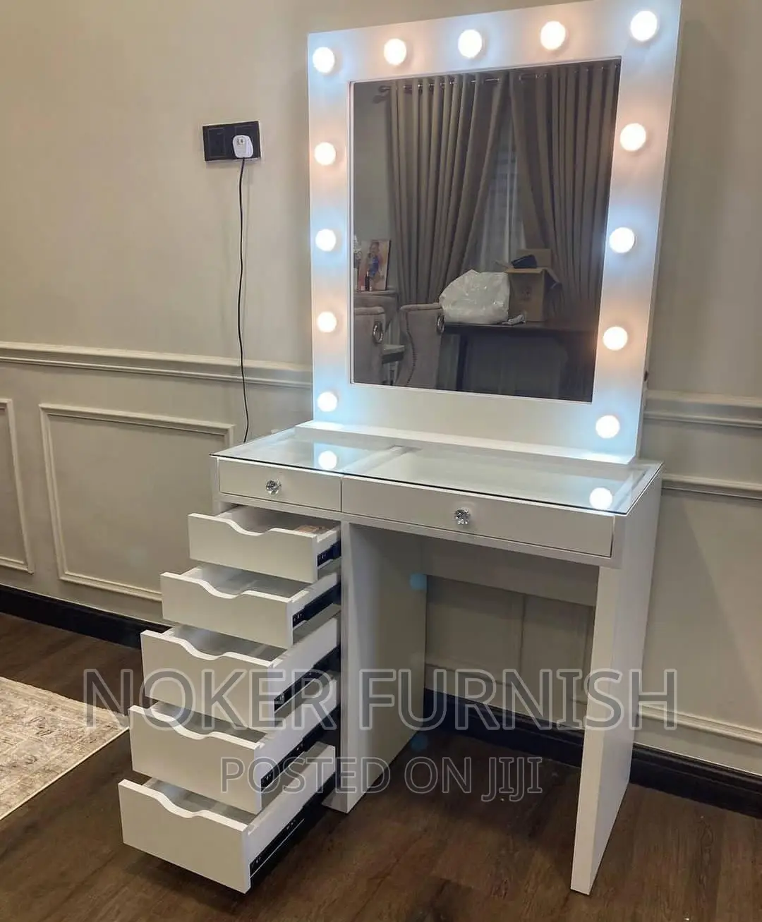 Makeup Dressing Table