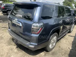 Toyota 4-Runner Limited 4WD 2011 Blue