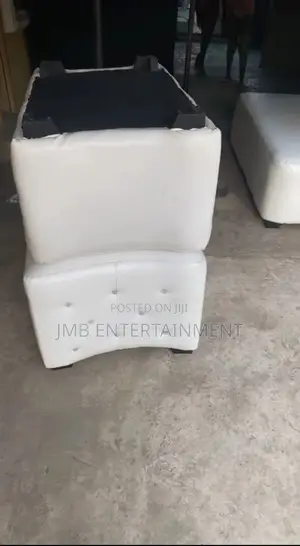 Lounge Chairs for Rent