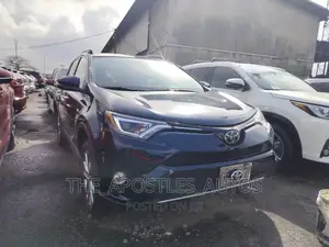 Toyota RAV4 2017 Blue