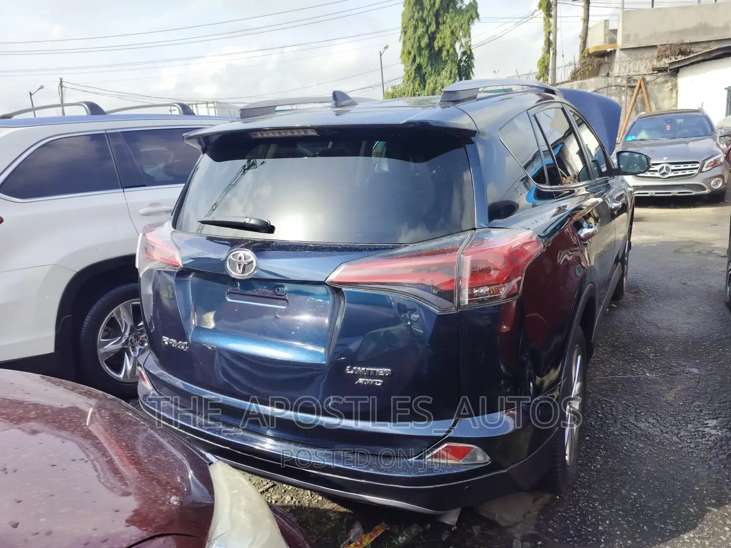 Toyota RAV4 2017 Blue