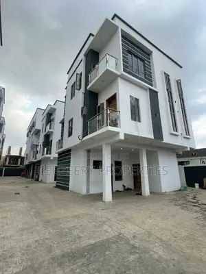 4bdrm Duplex in Ikeja for sale