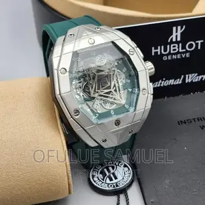 Rubber Strap Hublot Wristwatch