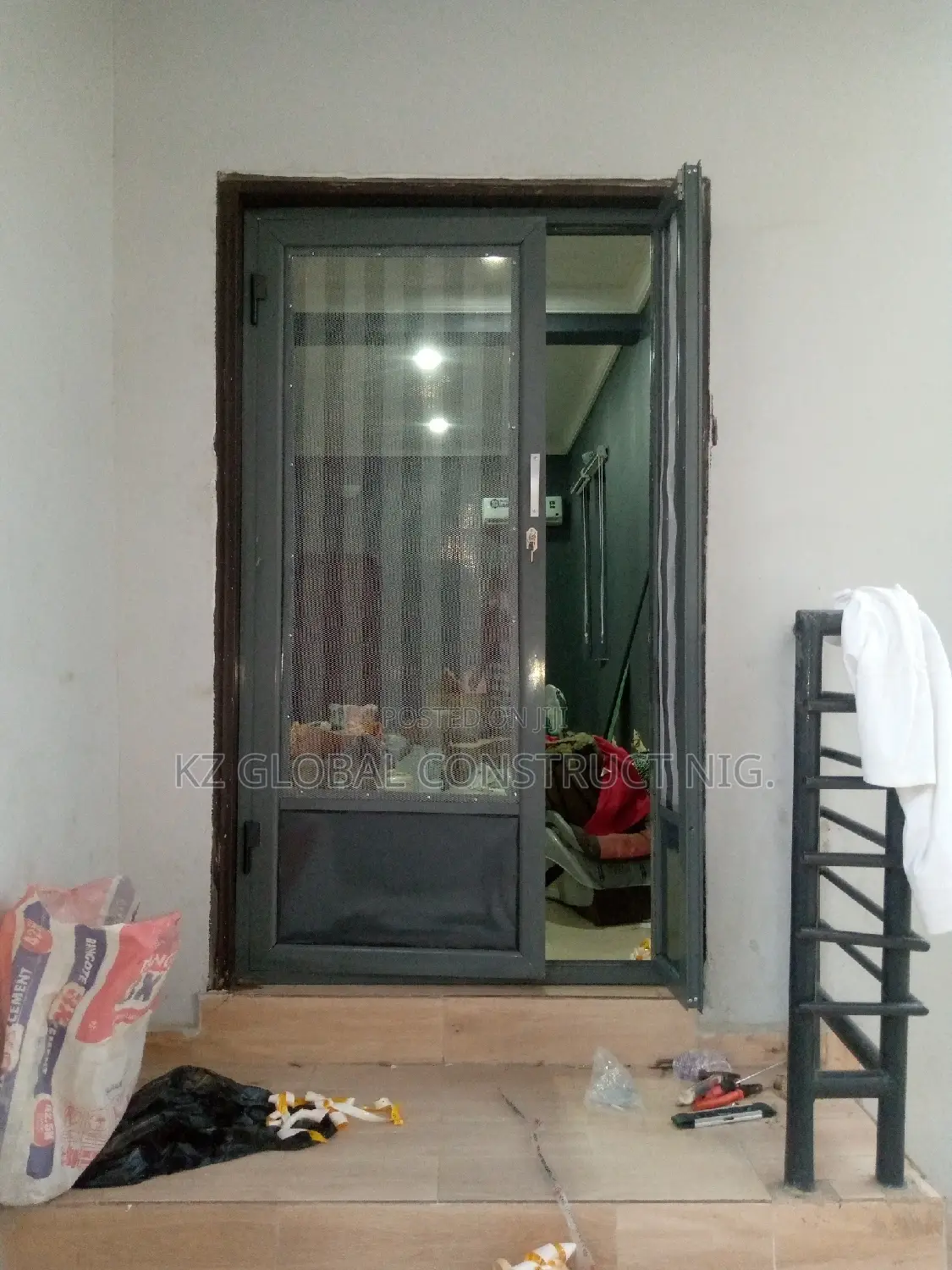 Double Leaves Hinge Door Net