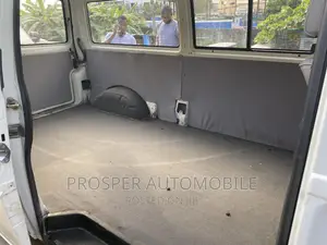 Volkswagen Transporter 2005 White