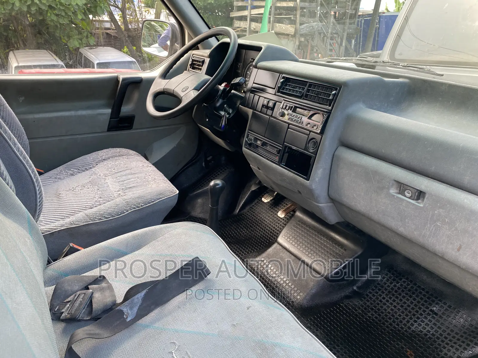 Volkswagen Transporter 2005 White