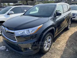 Toyota Highlander XLE 4dr SUV AWD (3.5L 6cyl 6A) 2015 Gray