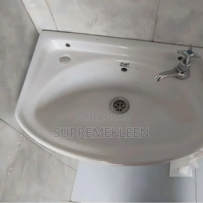 Toilets,Sinks and Entire Bathroom Cleaning Services