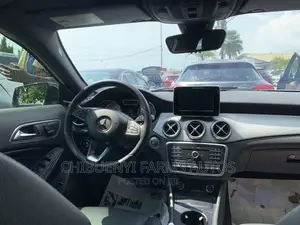 Mercedes-Benz GLA 250 2017 Black