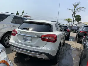 Mercedes-Benz GLA 250 2017 Black