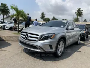 Mercedes-Benz GLA 250 2017 Silver