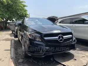 Mercedes-Benz GLA 250 2015 Matt Black