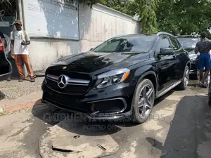 Mercedes-Benz GLA 250 2015 Matt Black
