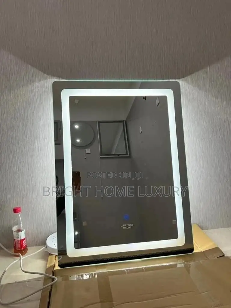 Led Light Wall Mount Mirror 60by60cm