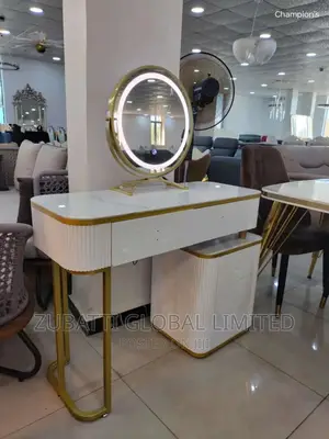 Makeup Dressing Mirror With Nordic Light