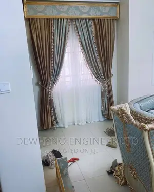 Roof to Floor Curtain. Italian Curtains That Suit Your Home