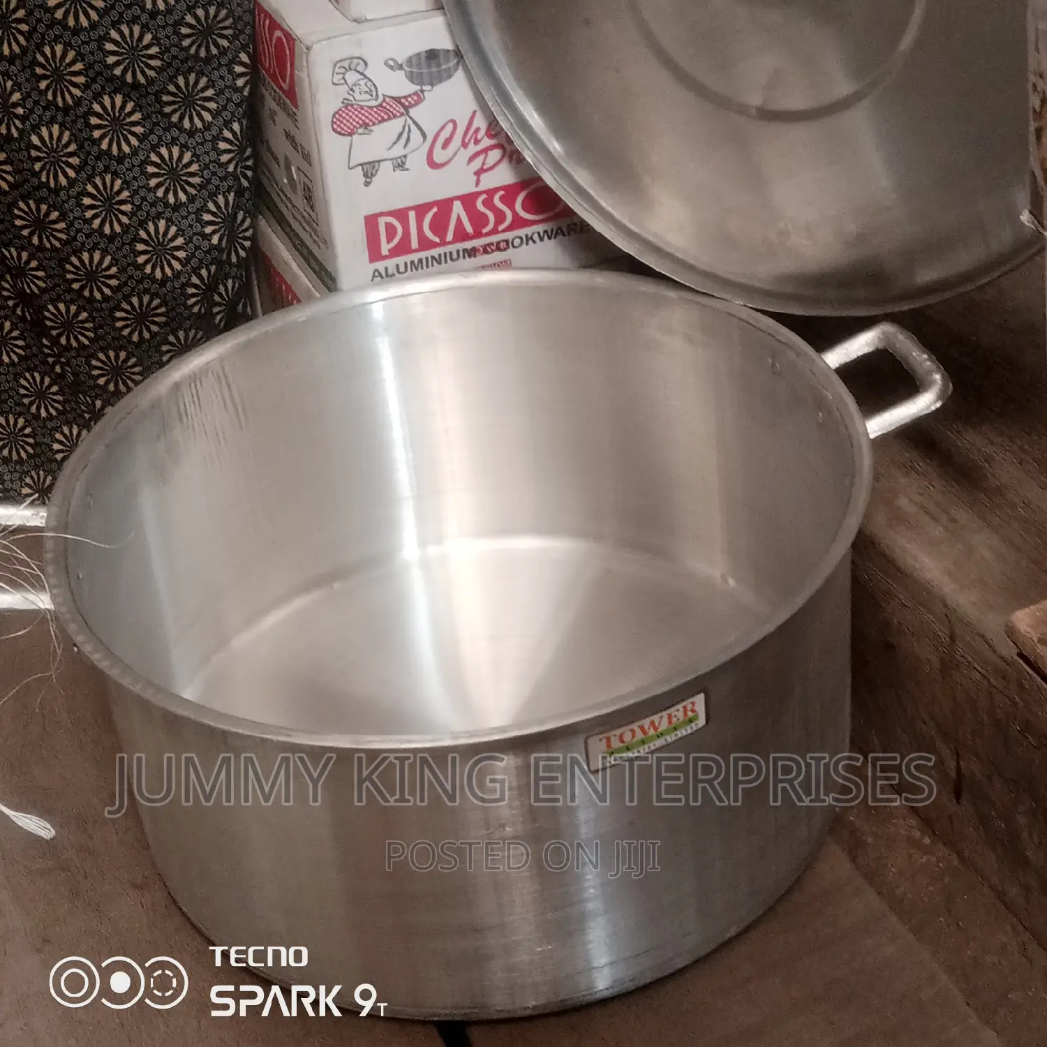 Big Cooking Pot