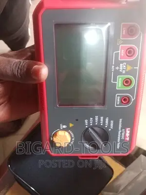 Insulation Resistance Tester (Ut502c)