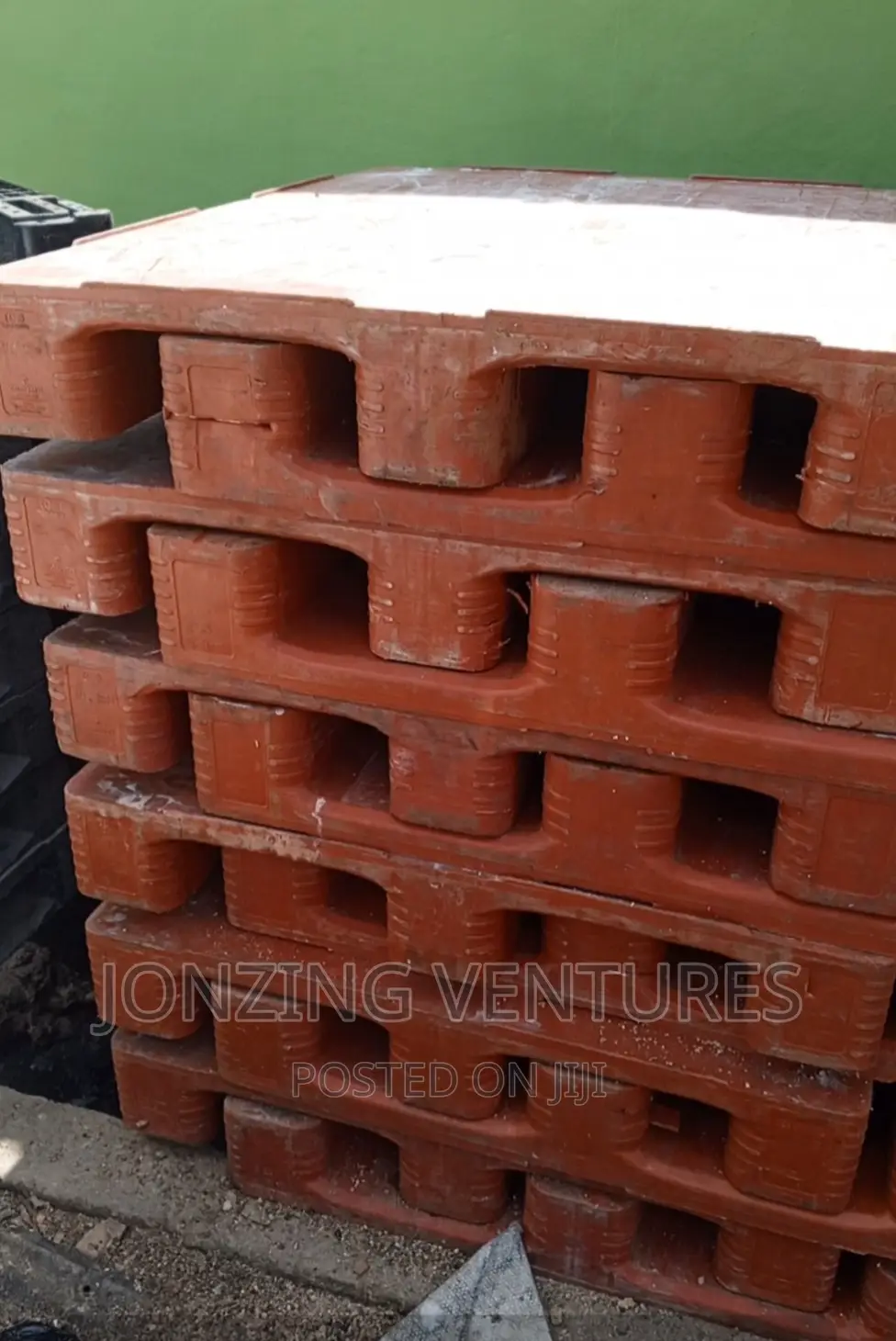 Heavy Duty Flat Surface Pallets