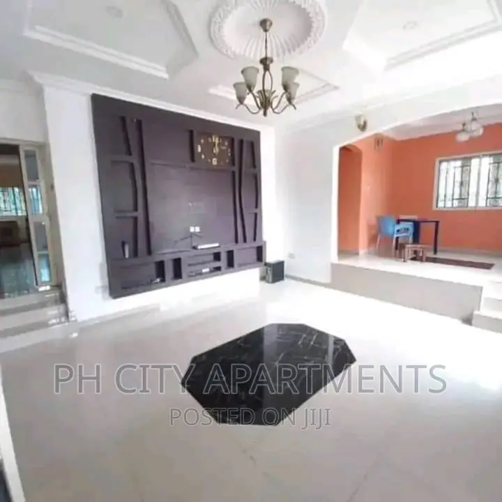 4bdrm Bungalow in Eliozu for sale