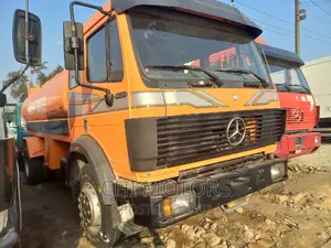 Mercedes Truck 1820 Water Tanker