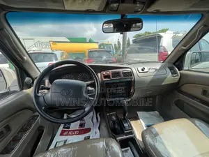 Toyota 4-Runner 2000 Silver