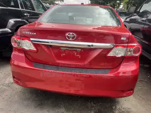 Toyota Corolla 2013 Red