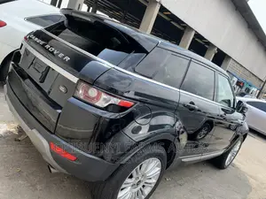 Land Rover Range Rover Evoque Pure Plus AWD 2013 Black