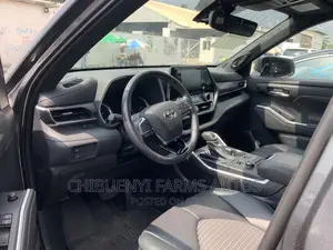 Toyota Highlander XSE 2022 Gray