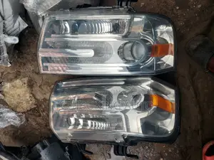 Headlamp Lincoln Navigator 2010 2012
