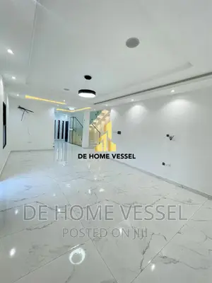 4bdrm Maisonette in Lekki Phase 1 for sale