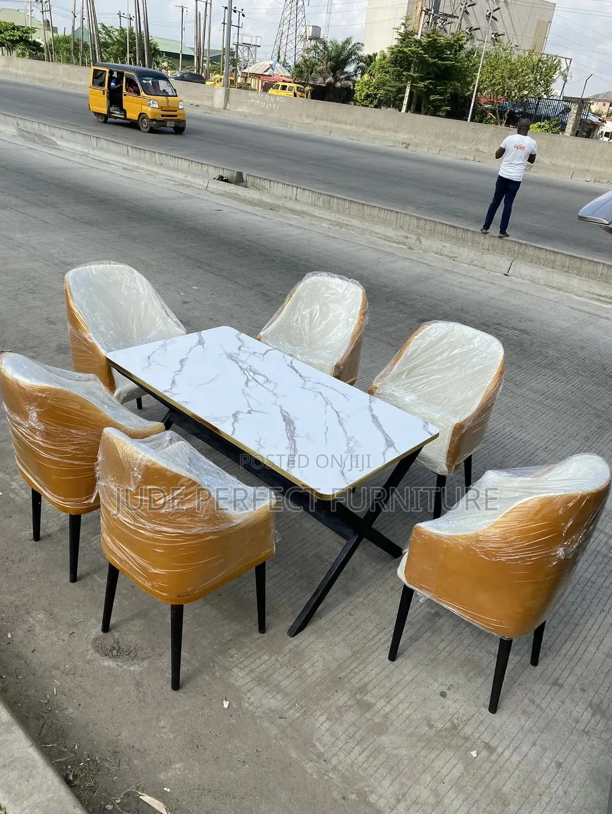 Quality Dining Table With 6 Chairs