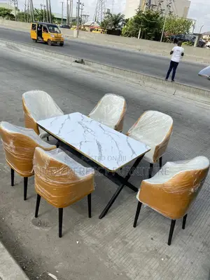 Quality Dining Table With 6 Chairs