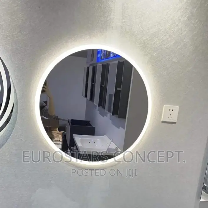Round Shape Wall Mirror With 3 Colours Sensor Lights
