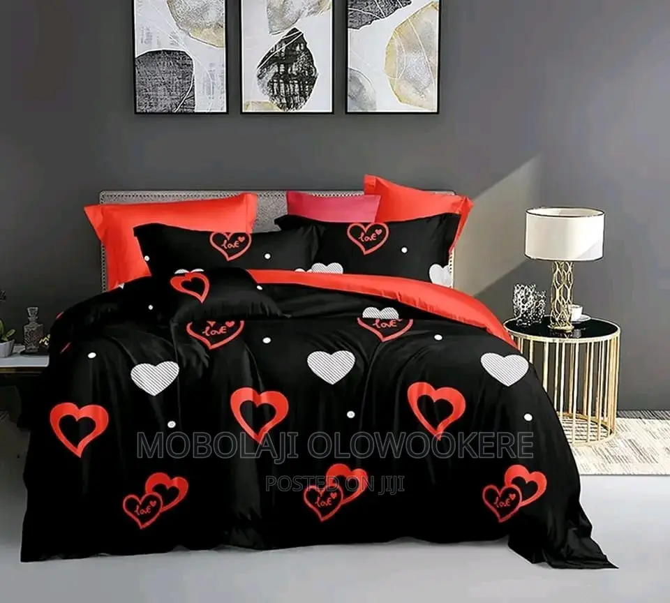 Unique Double Sided Set of Duvet Bedsheet and Pillowcases