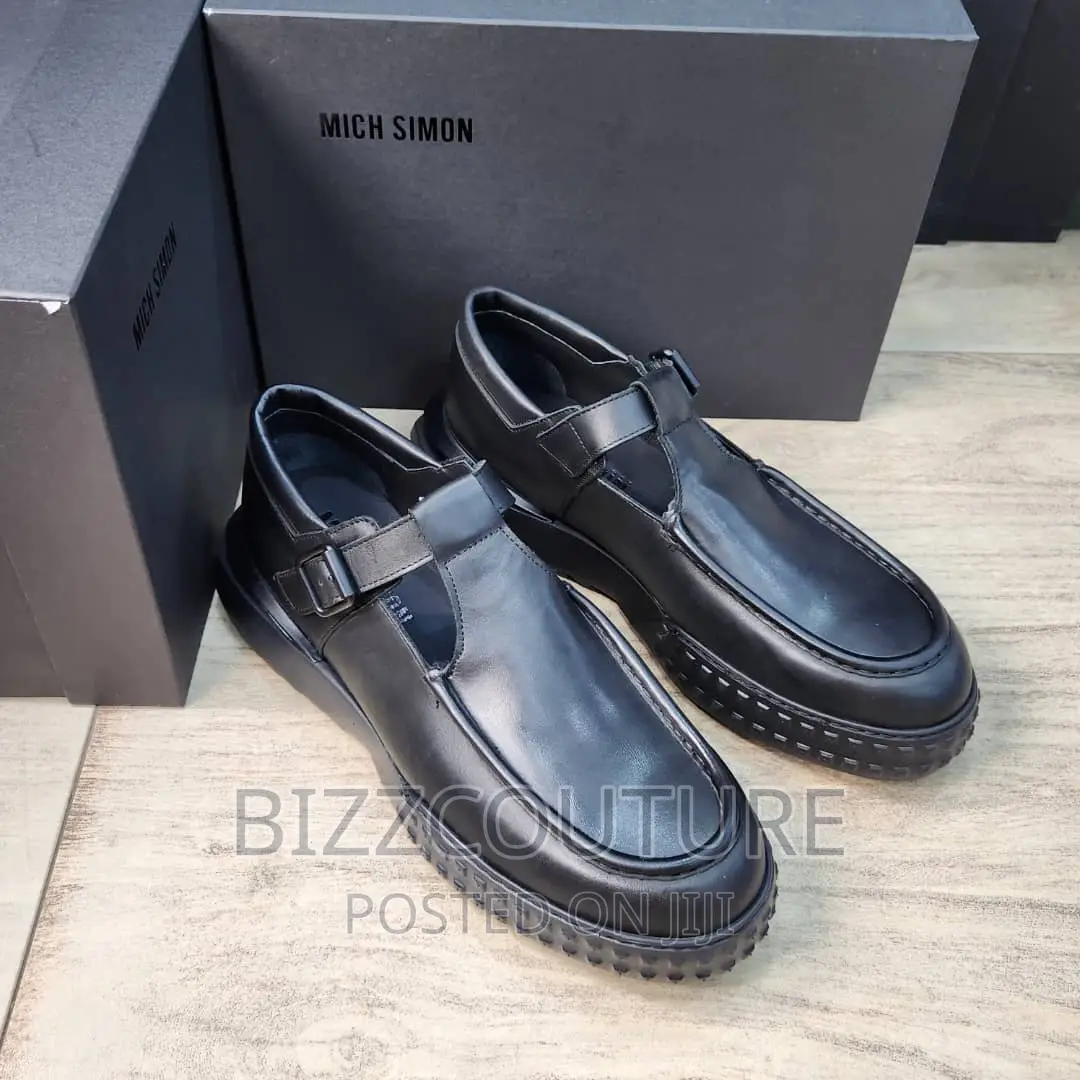 Original Italian MICH E SIMON Sandals Available in Store