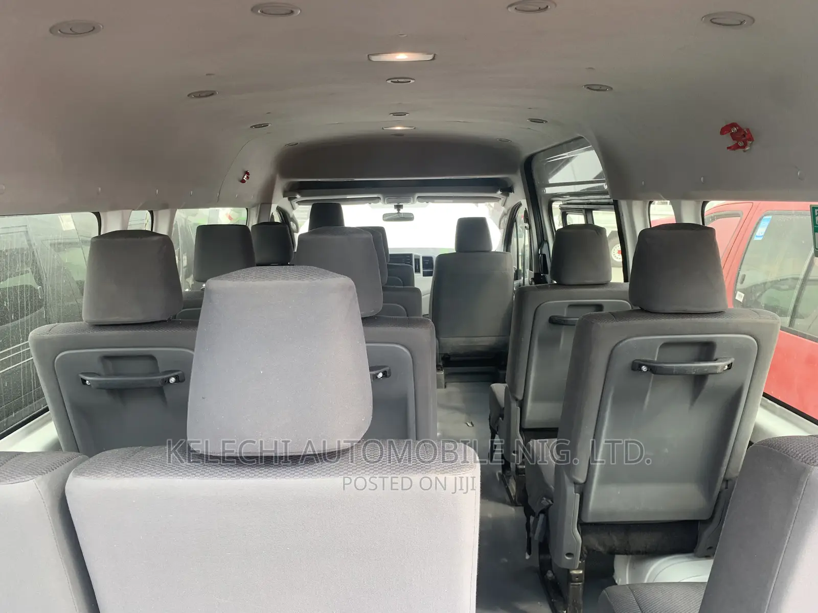 Toyota HiAce 2019 White