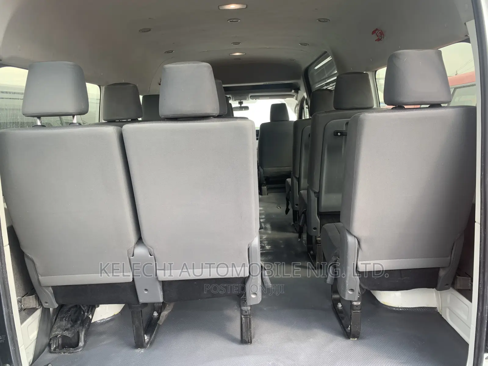 Toyota HiAce 2019 White