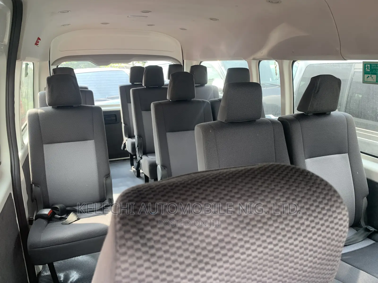Toyota HiAce 2019 White