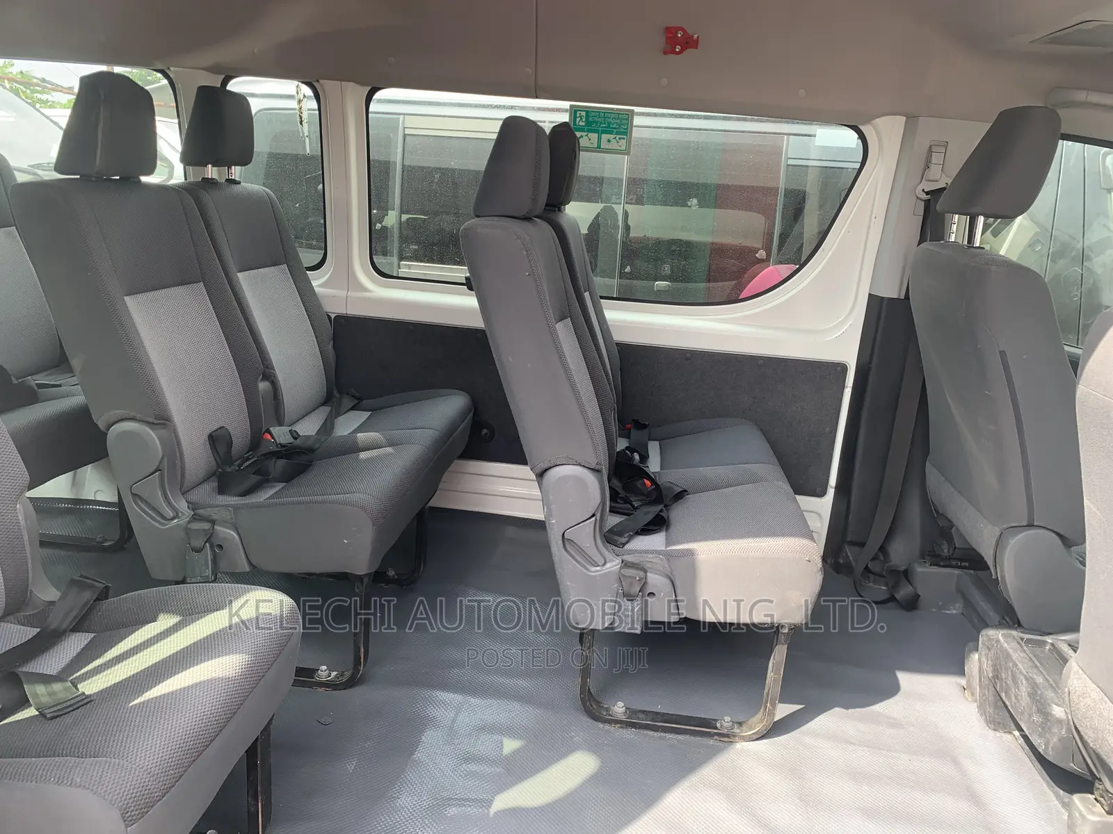 Toyota HiAce 2019 White