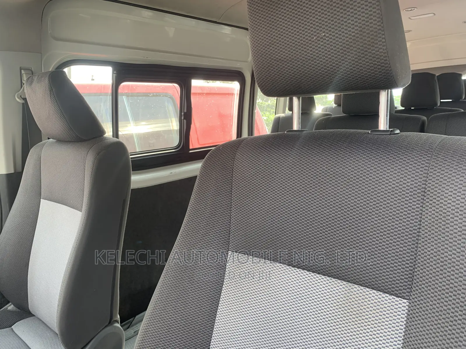 Toyota HiAce 2019 White