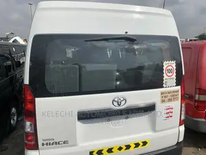 Toyota HiAce 2019 White