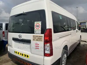 Toyota HiAce 2019 White