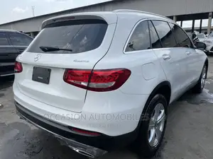 Mercedes-Benz GLC-Class 2017 White
